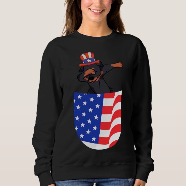 Sudadera 4 de julio Dabbing Rottweiler Usa Pocket (Anverso)