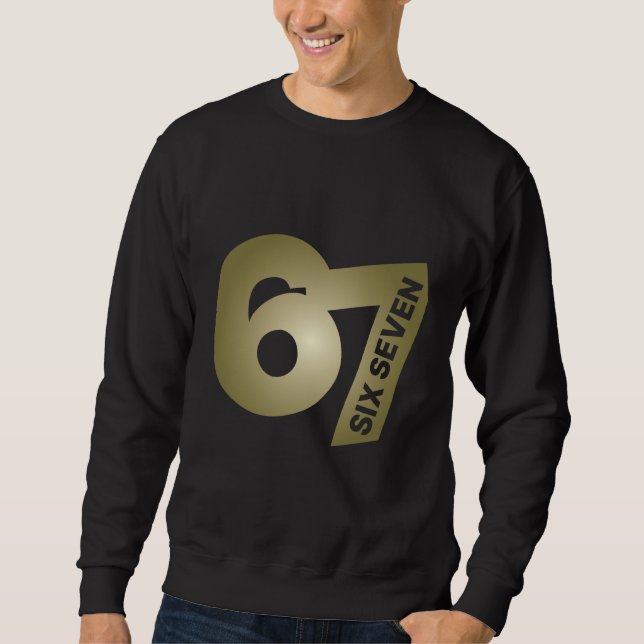 Sudadera 67 Six Seven Tipografía Dorada Negro  (Anverso)