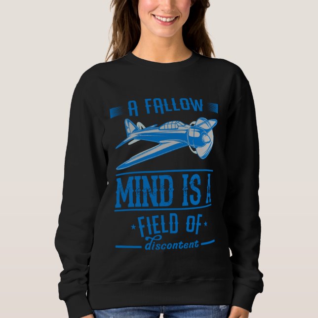 Sudadera A Fallow Mind Is A Field Of Discontent is an Aviat (Anverso)