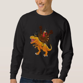 Sudadera A happy turkey riding a dinosaur they wear hat tha