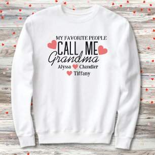 Sudadera Abuela con corazones rojos y nombres de nietos