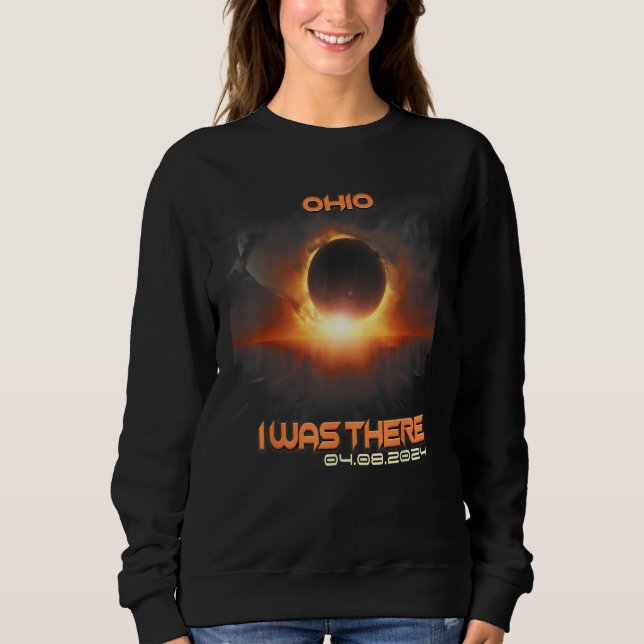 Sudadera Aesthetic Cityscape Total Solar Eclipse 2024 Ohio (Anverso)