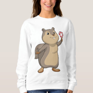 Sudadera ardilla en el póquer con fichas de póquer