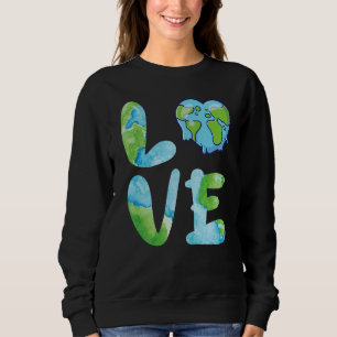 Sudadera Awa sobre el planeta en el Día Mundial de la Tierr