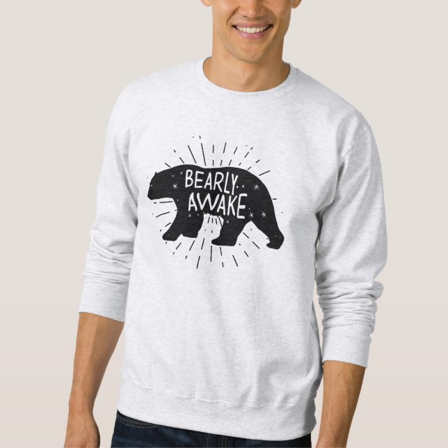 Sudadera Bearly Awake (Anverso)