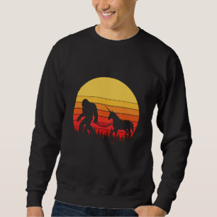 Sudadera Bigfoot y Unicornio en un diseño retro
