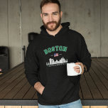 Sudadera Boston Massachusetts Est. 1630 Funny Travel<br><div class="desc">Diseño vintage en Honor a la Hermosa ciudad Americana de Boston. Boston es la capital de Massachusetts y su ciudad más grande. Fundada en 1630,  es una de las ciudades más antiguas de los Estados Unidos.</div>