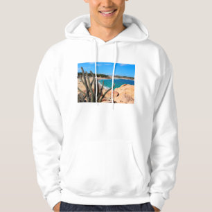 Sudadera Cactus en cumbre rocosa sobre la playa de Sandy