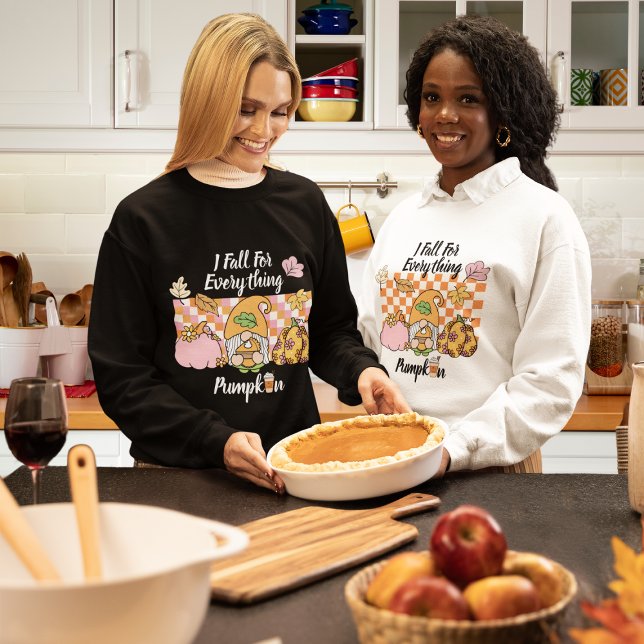 Sudadera Caí por todo lo que se calabaza (This item is for display purposes only to illustrate the design element. )