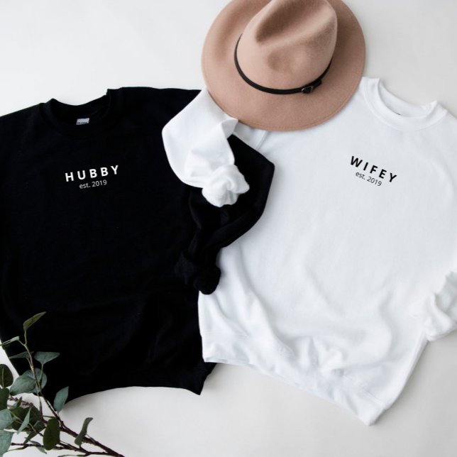 Sudadera Camisas suecas Minimalistas personalizadas Wifey (Subido por el creador)