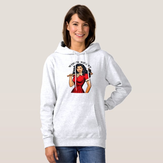 Sudadera Camiseta “¿Quién es el próximo?” de Ama de Casa As (Anverso completo)