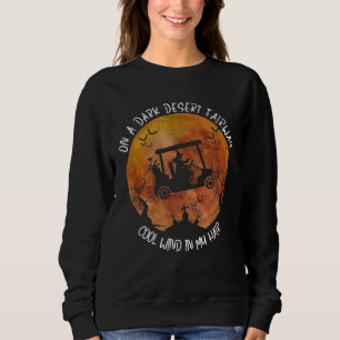 Sudadera Carro de golf de halloween en un desierto oscuro