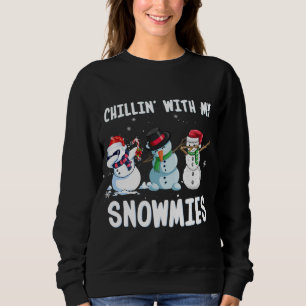 Sudadera Chillin' con mis Navidades de Snowmiers Navidad Sn