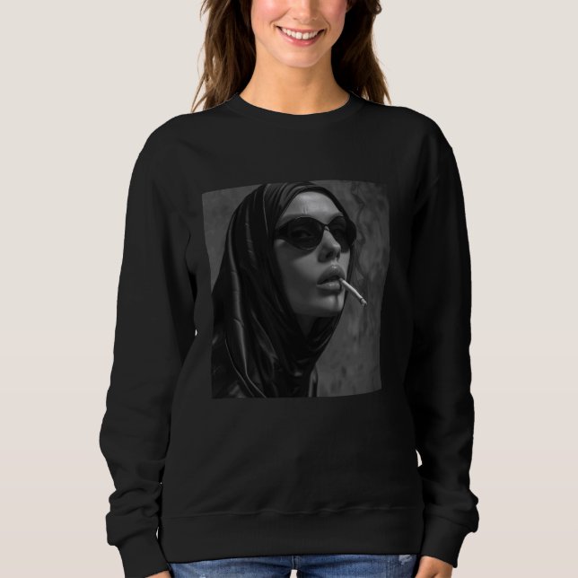 Sudadera Cigarrillos calientes para fumar una monja rebelde (Anverso)