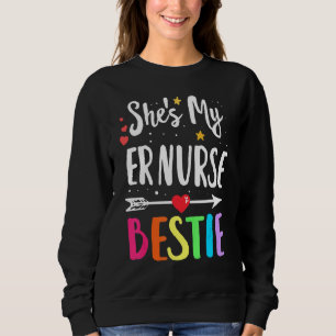 Sudadera Comparando con los mejores amigos ella es mi enfer