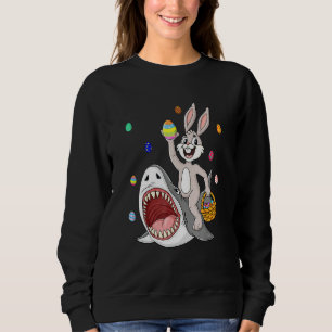 Sudadera Conejito de Pascua montando tiburón Gracioso Huevo