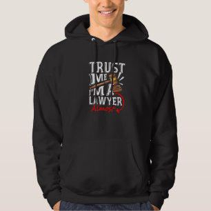 Sudadera Confía en mí, soy un abogado casi Escalas de Justi