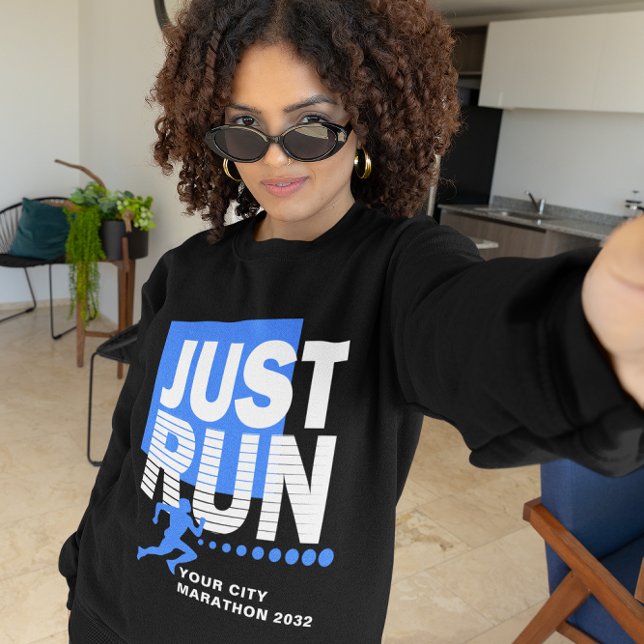 Sudadera Corre la maratón azul en la carrera de las mujeres (Just Run Blue Marathon Runner Race Women's Dark Sweatshirt)
