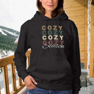 Sudadera Cosy Season Boho Colores Tipografía Repetida