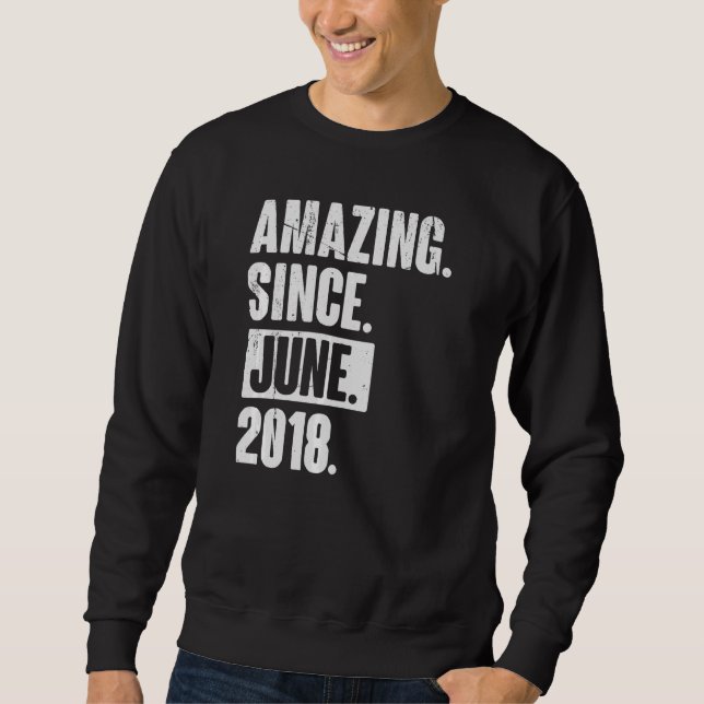 Sudadera Cuarto cumpleaños de 4 años asombroso desde junio  (Anverso)