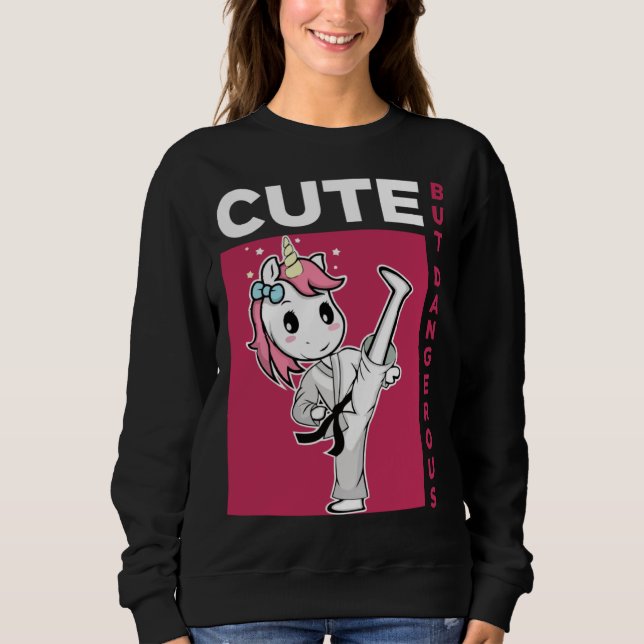 Sudadera Cute but Dangerous Karate Taekwondo Unicorn Karate (Anverso)