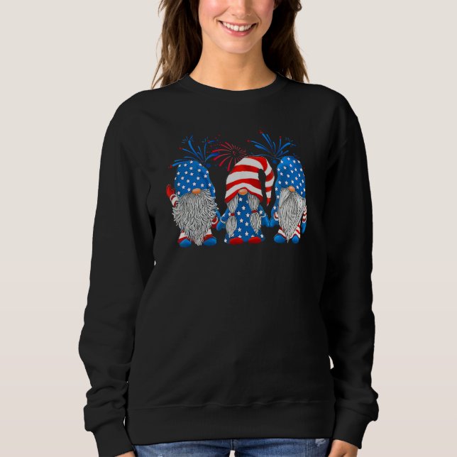 Sudadera Cute Three Gnomes American USA Flag Fireworks 4th  (Anverso)