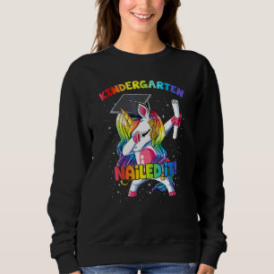 Sudadera Dabbings Unicorn Kindergarten la dejó en la cárcel