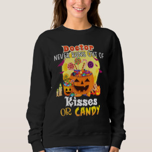 Sudadera Día de Brujas del Doctor Nunca se Acaba los Besos 