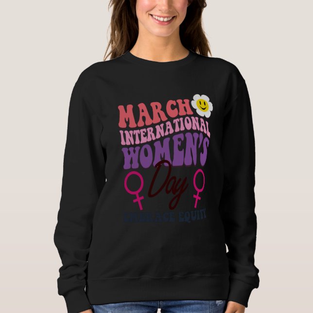 Sudadera Día Internacional de la Mujer Tema 2023 Abrazar la (Anverso)