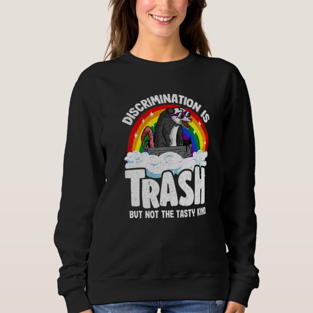 Sudadera Discrimination Is Trash Opossum Rainbow Flag Gay P (Anverso)