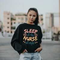 Dormir todo el día Enfermera toda la noche