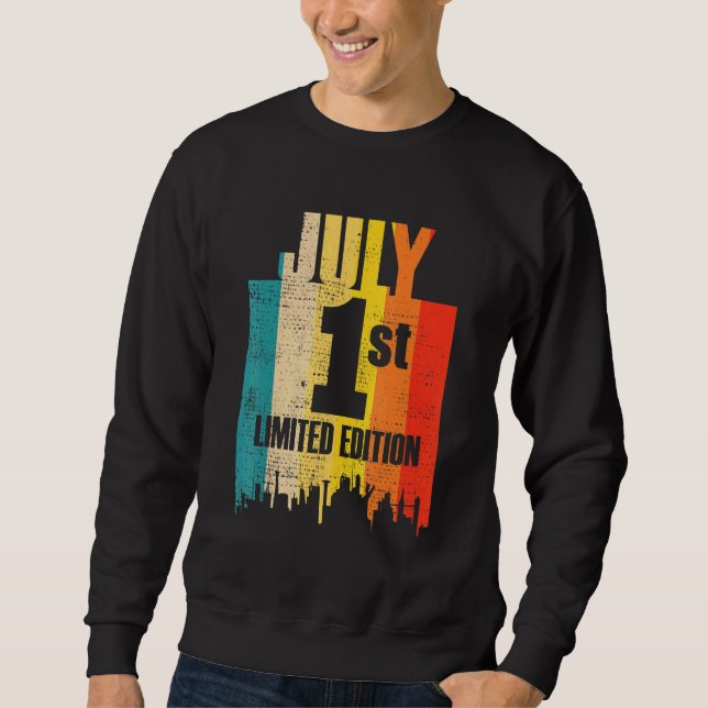 Sudadera Edición Limitada 1 de Julio Día 1 Mes 7 Retro  (Anverso)
