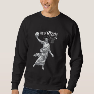 Sudadera Él es divertido Rizzin meme de baloncesto de Jesús