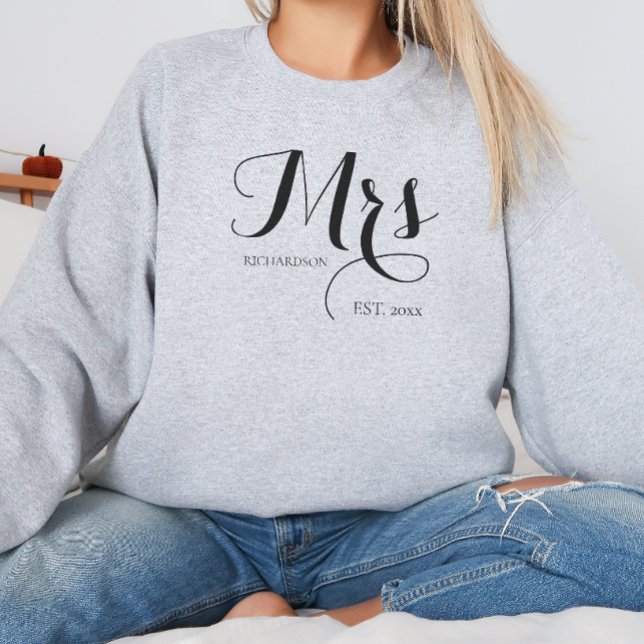 Sudadera Elegante letra negra personalizada Novia futura Sr (Elegant Black Script Personalized Bride Future Mrs Sweatshirt)