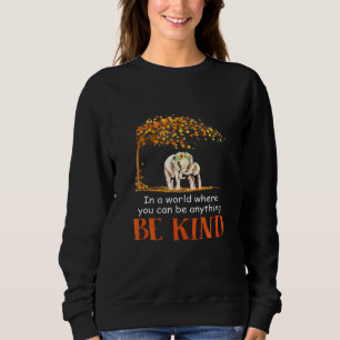 Sudadera En Un Mundo En El Que Cualquier Cosa Puede Ser Ama