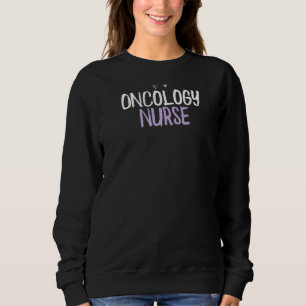 Sudadera Enfermera oncológica del corazón colorida diciendo