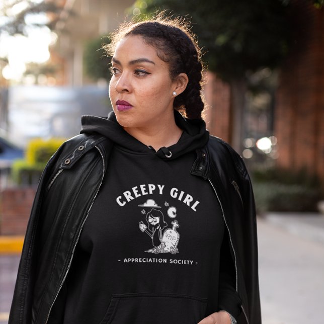 Sudadera Espeluznante estilo de terror Chica (Subido por el creador)