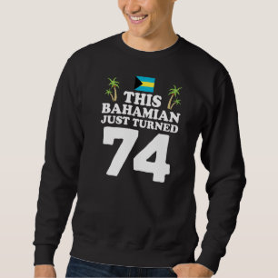 Sudadera Este bahameño acaba de cumplir 74 años en Bahamas