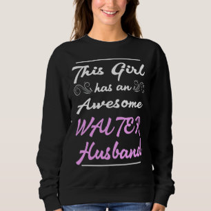 Sudadera Este Chica Tiene Un Sorprendente Esposo De Agua