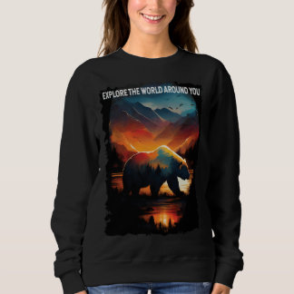 Sudadera Explore The World Around You bear hiking camping