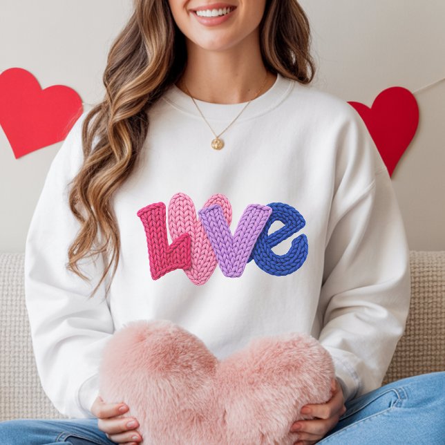 Sudadera Faux Crochet Love Design Sweatshirt (Subido por el creador)