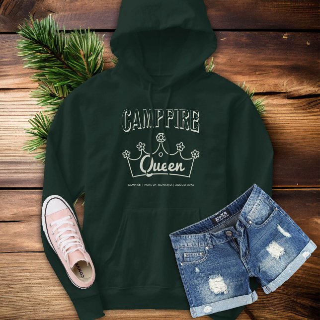 Sudadera Fiesta de Bachelorette Campamento Reina de Fútbol  (camp bachelorette party forest green campfire queen bride shirt)