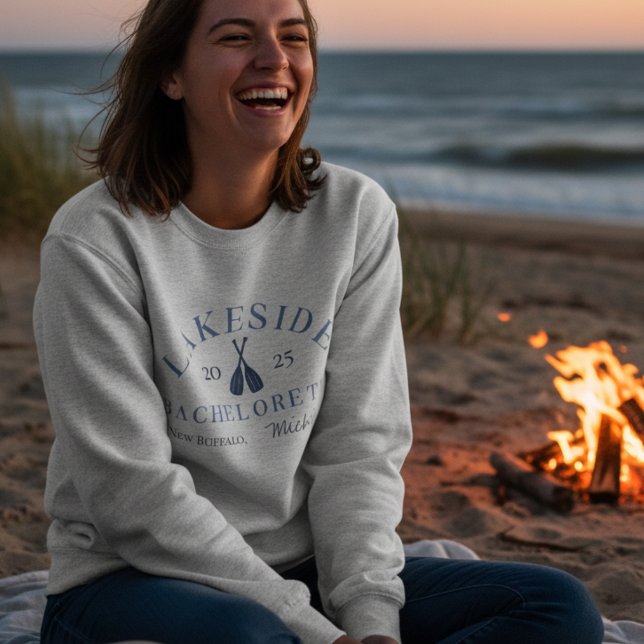 Sudadera Fin de semana de los Chicas clásicos de Bacheloret (Kick back at the lake with this coastal Classic Lake Bachelorette Girls Weekend Crewneck Sweatshirt!)