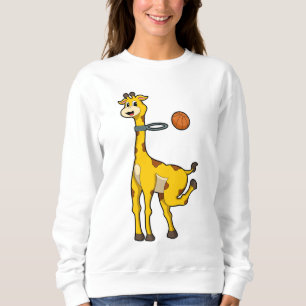 Sudadera Giraffe en baloncesto con aro de baloncesto