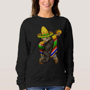Sudadera Gnome mexicano de dabeo Cinco de Mayo Poncho Sombr