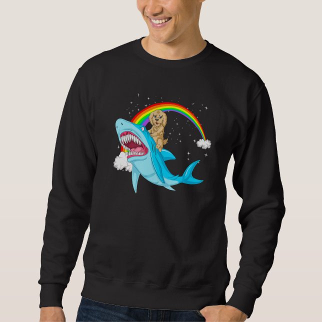 Sudadera Goldendoodle Dog Riding Cute Shark Girls Rainbow P (Anverso)
