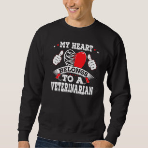 Sudadera Gracioso Mi Corazón Pertenece A Un Veterinario Vet