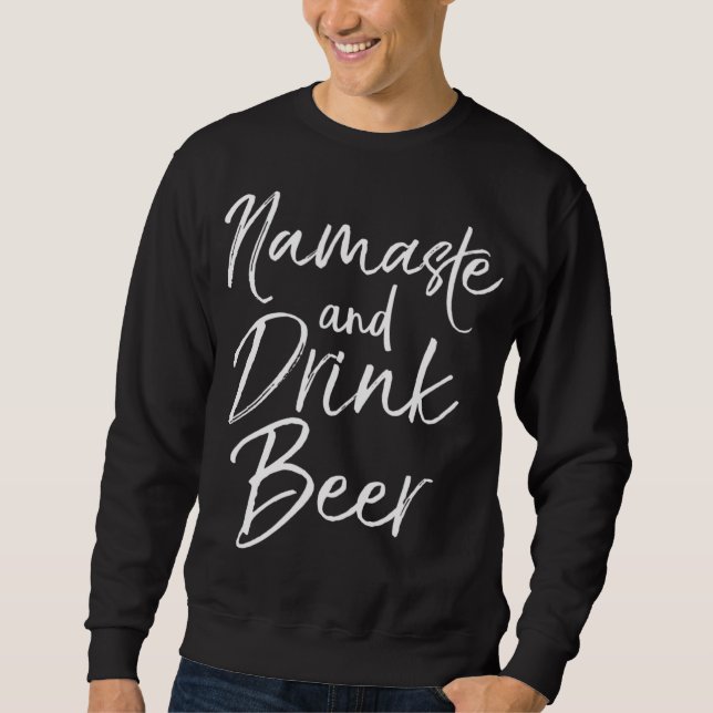 Sudadera Gracioso yoga Pun Alcohol Beber Regalo Namaste y D (Anverso)