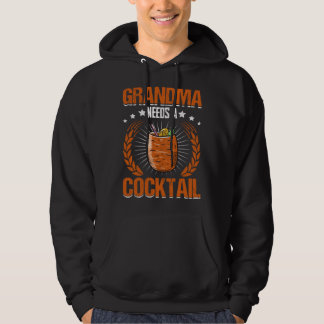 Sudadera Grandma Needs A Cocktail