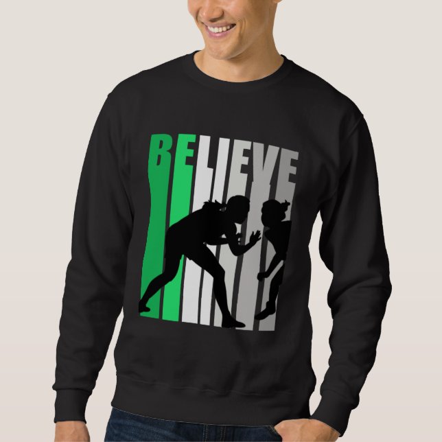 Sudadera Green Believe Wrestling Motivating Girls Team Retr (Anverso)
